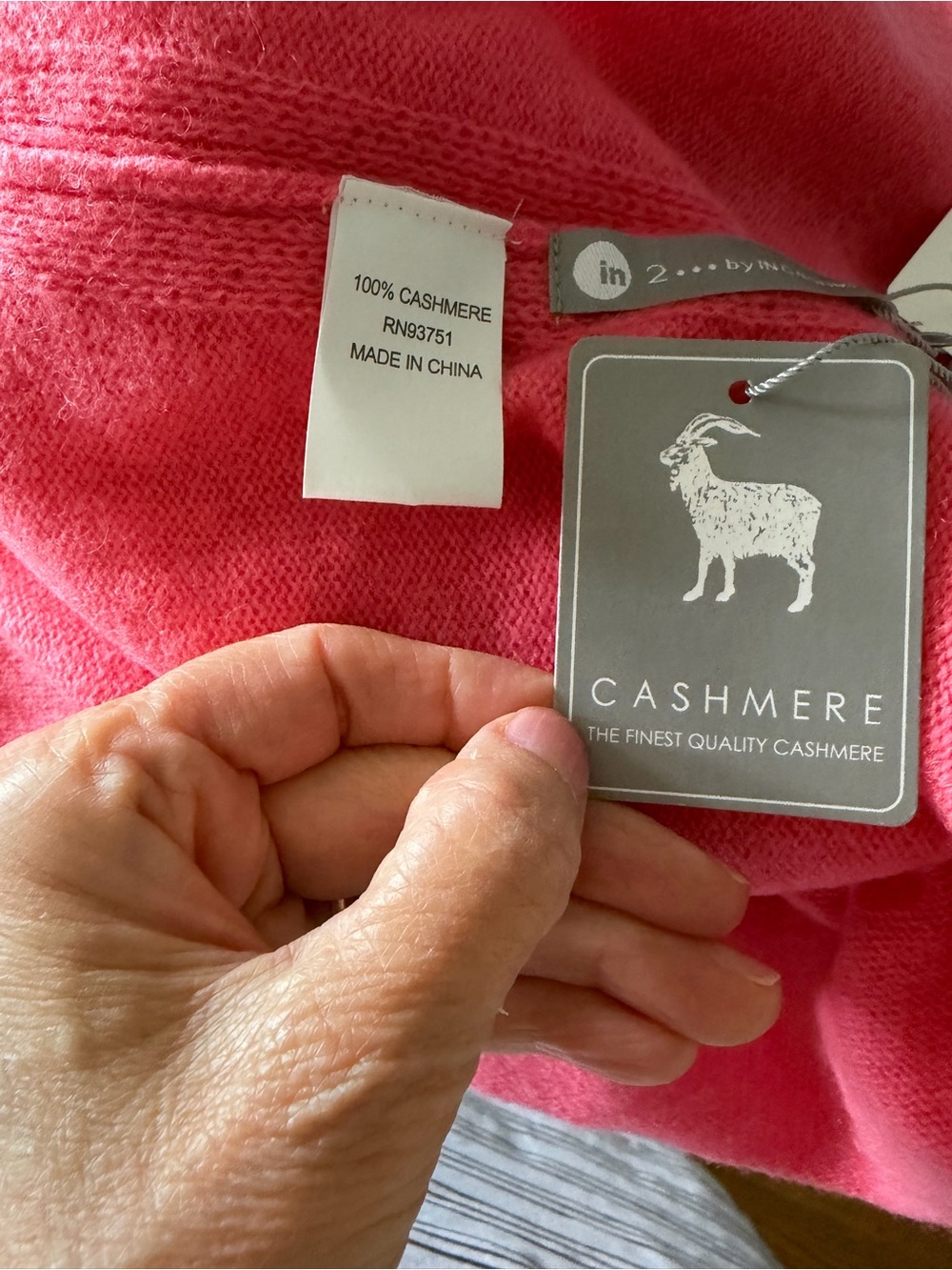 NWT IN CASHMERE
CASHMERE TOPPER - Picture 6 of 6
